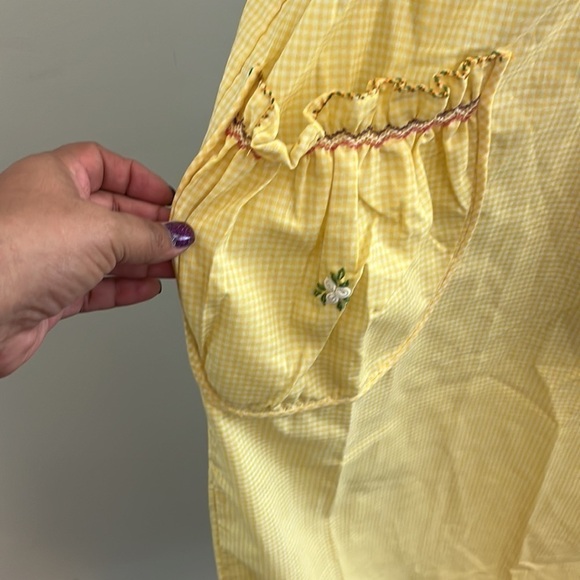 Extra Large lightweight yellow and white checkered printed dress w/ embroidery - Picture 4 of 8